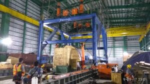 Lifting dengan Strand Jack